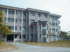 ShahjalaUniversityAcademicBulding - Unigo World