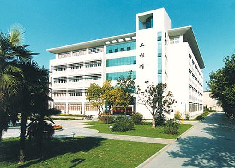 campus1_yangzhou_university-893 - Unigo World