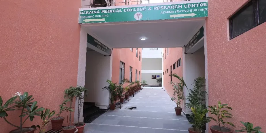 Naraina-Medical-College-3
