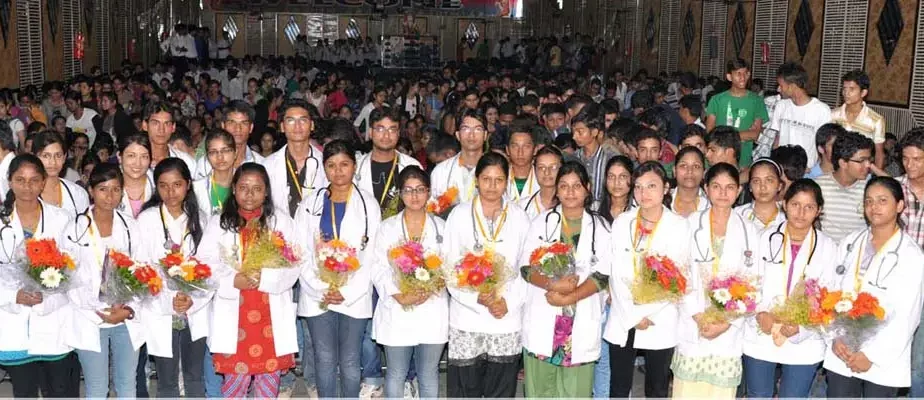 Sarojini-Naidu-Medical-College-4