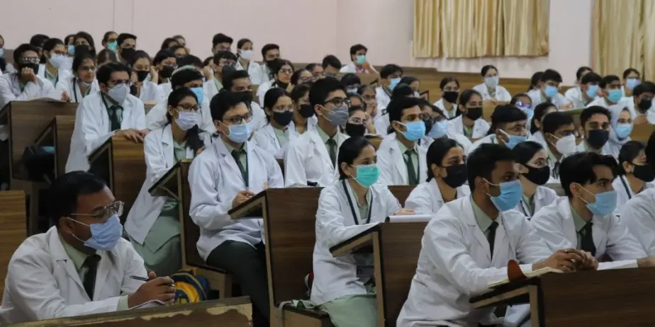 Subharti-Medical-College-3sle