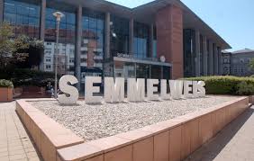 Semmelweis-University-Faculty-of-General-Medicine-Budapest-3