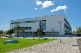 Universidade-Catolica-Portuguesa-Faculdade-de-Medicina-3